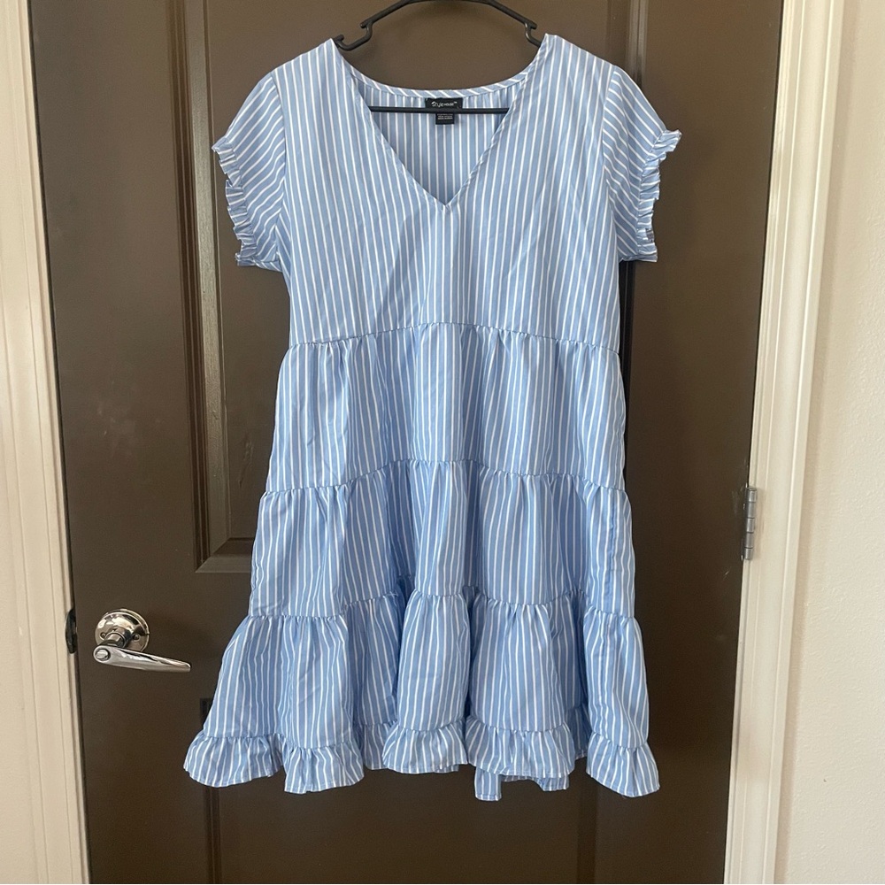 Blue and White Spriped V-Neck Flutter Sleeve Tiered Ruffle Mini Dress Size L